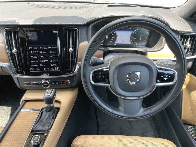 Volvo V90 2020 8272549-10