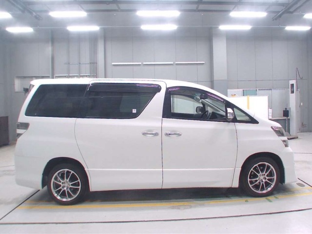 Toyota VELLFIRE 2013 8268684-3