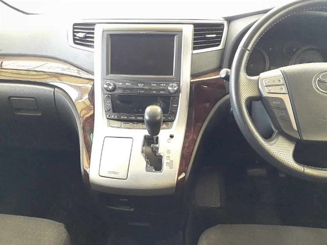 Toyota VELLFIRE 2013 8268684-9
