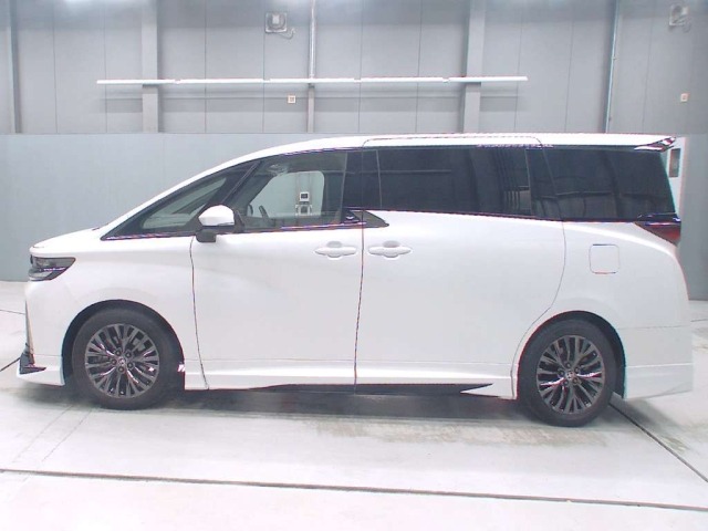 Toyota VELLFIRE 2023 8268686-4