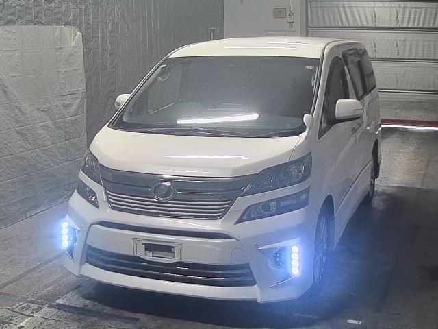 Toyota VELLFIRE 2013 8268733-0