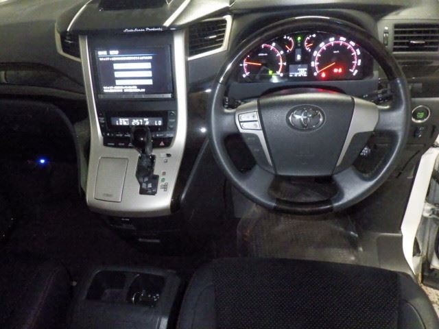Toyota VELLFIRE 2013 8268733-4