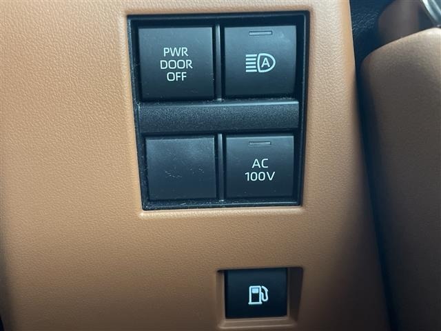 Toyota VELLFIRE 2023 8268921-1