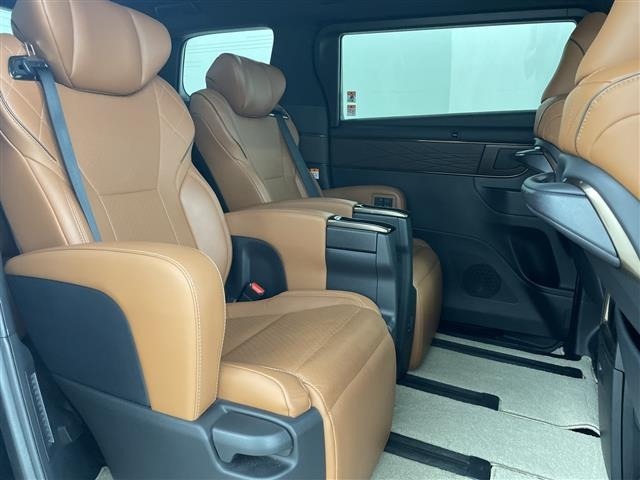 Toyota VELLFIRE 2023 8268921-9