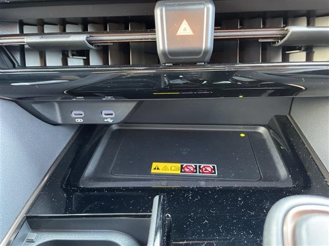 Toyota VELLFIRE 2023 8268922-1
