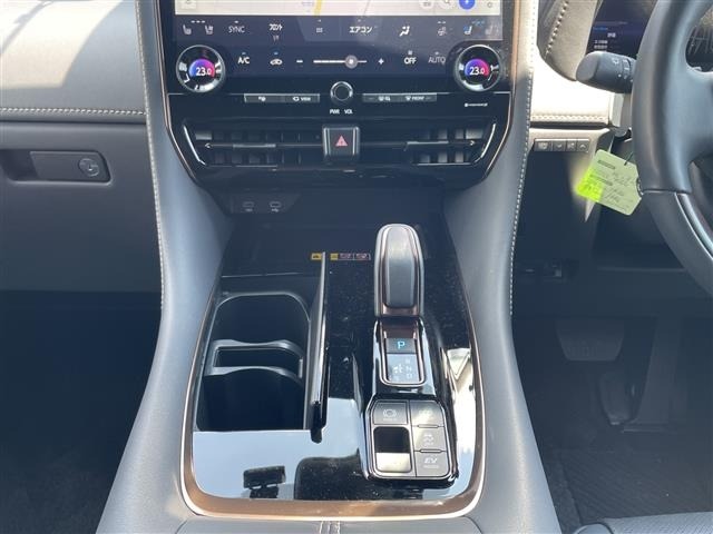 Toyota VELLFIRE 2023 8268922-21