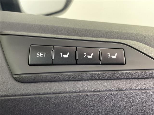 Toyota VELLFIRE 2015 8268924-4