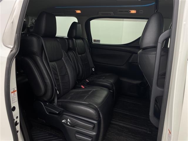 Toyota VELLFIRE 2016 8268934-2