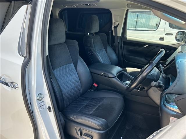 Toyota VELLFIRE 2017 8268941-11