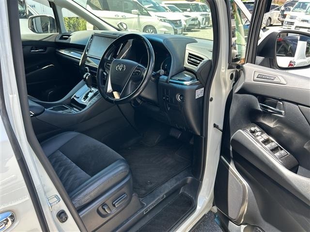 Toyota VELLFIRE 2017 8268941-20