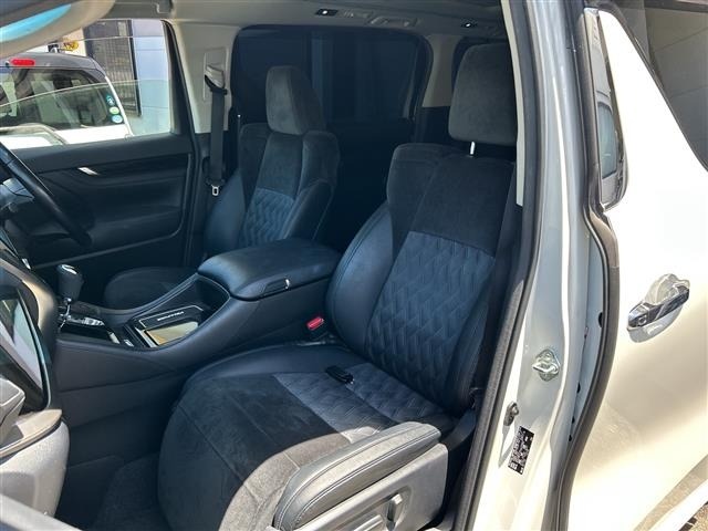 Toyota VELLFIRE 2017 8268941-22