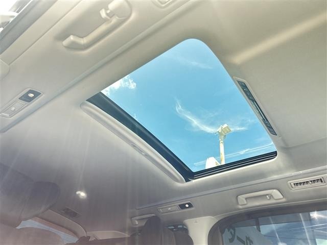 Toyota VELLFIRE 2017 8268941-3
