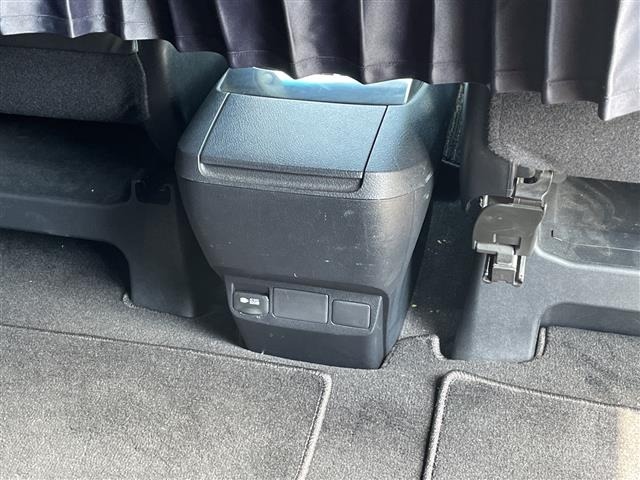 Toyota VELLFIRE 2021 8268945-3