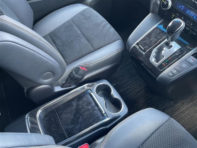 Toyota VELLFIRE 2021 8268945-4