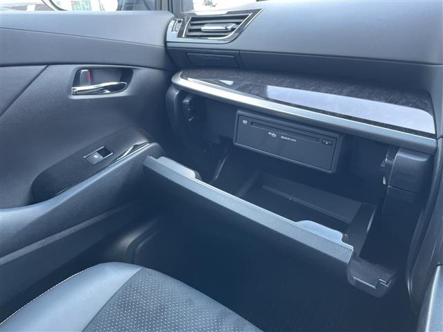 Toyota VELLFIRE 2021 8268945-6