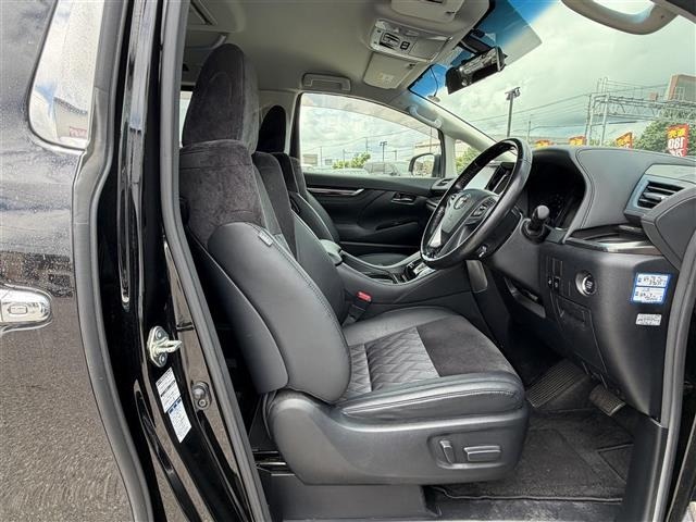 Toyota VELLFIRE 2017 8268953-3