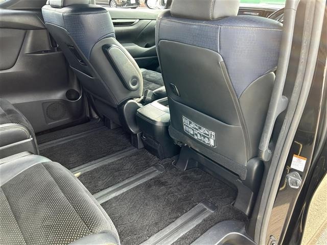 Toyota VELLFIRE 2017 8268957-11