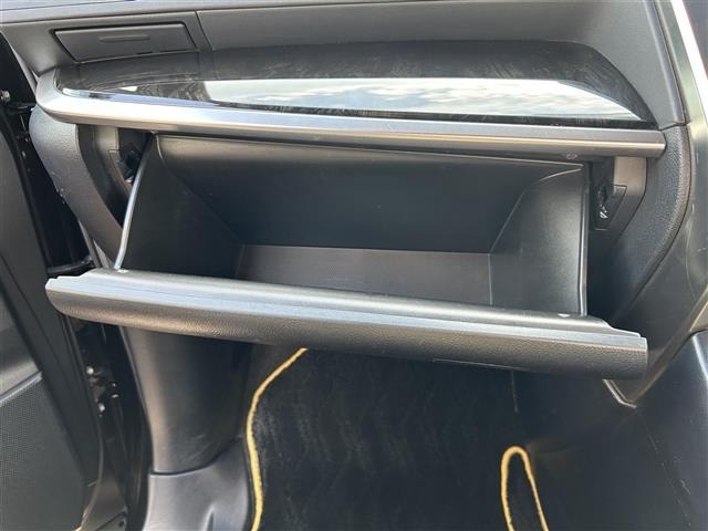 Toyota VELLFIRE 2017 8268957-5