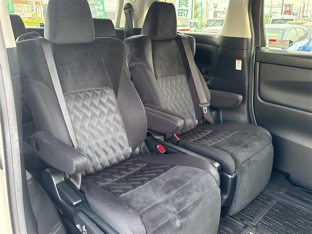 Toyota VELLFIRE 2019 8268970-8