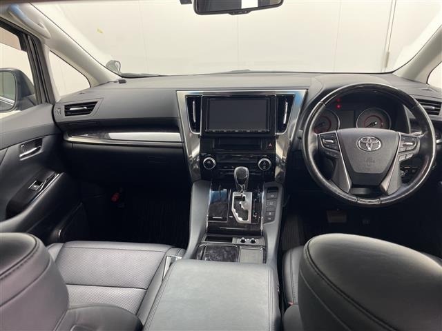 Toyota VELLFIRE 2018 8268971-15