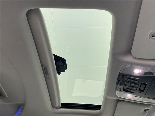 Toyota VELLFIRE 2018 8268971-6