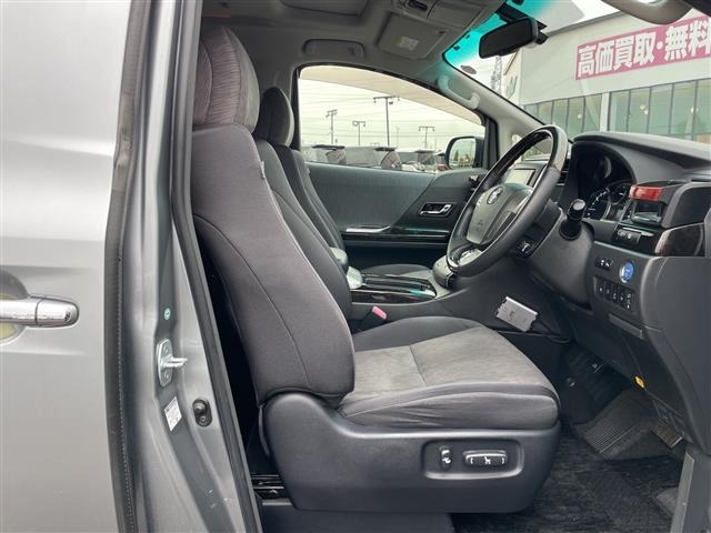 Toyota VELLFIRE 2012 8268972-3