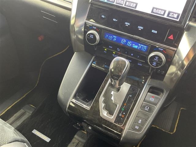 Toyota VELLFIRE 2016 8268981-17