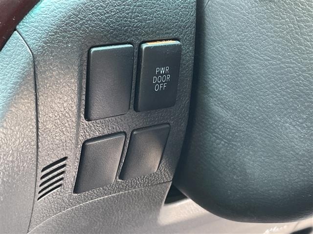 Toyota VELLFIRE 2014 8268988-1