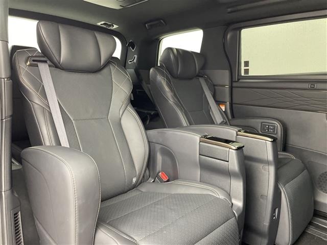 Toyota VELLFIRE 2026 8268989-12