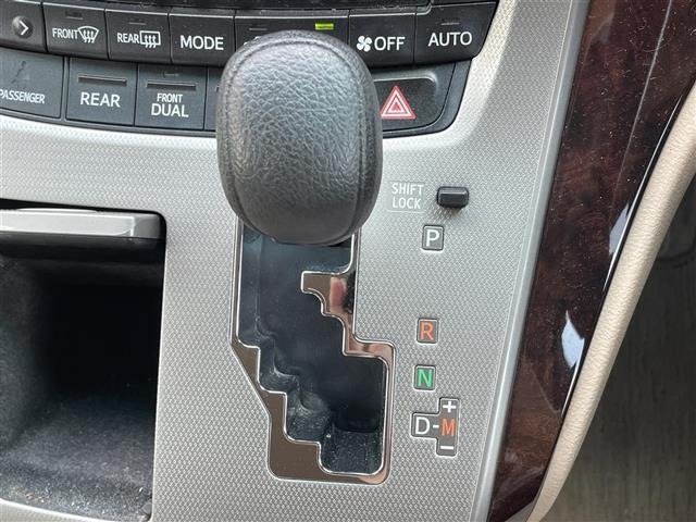 Toyota VELLFIRE 2012 8268995-11