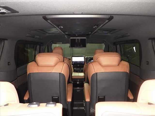 Toyota VELLFIRE 2023 8269000-6