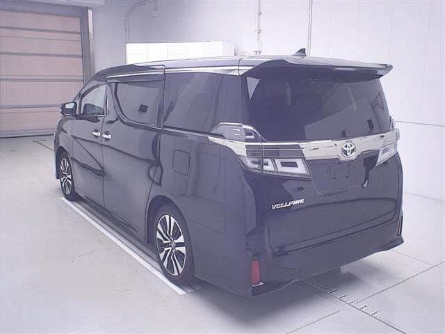 Toyota VELLFIRE 2018 8269021-1