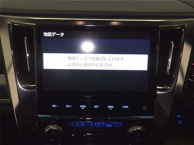 Toyota VELLFIRE 2018 8269021-6