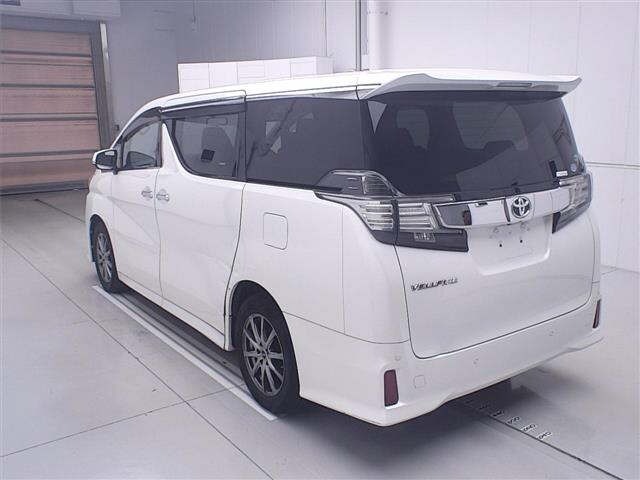 Toyota VELLFIRE 2015 8269034-1
