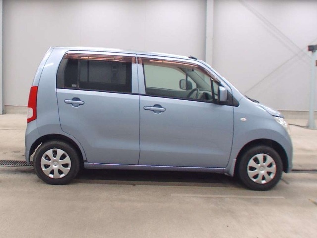 Suzuki WAGON R 2010 8272216-3