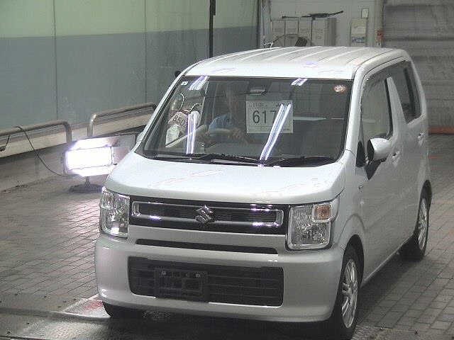 Suzuki WAGON R 2017 8272218-4