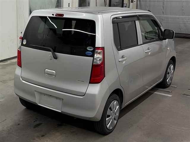 Suzuki WAGON R 2015 8272224-5