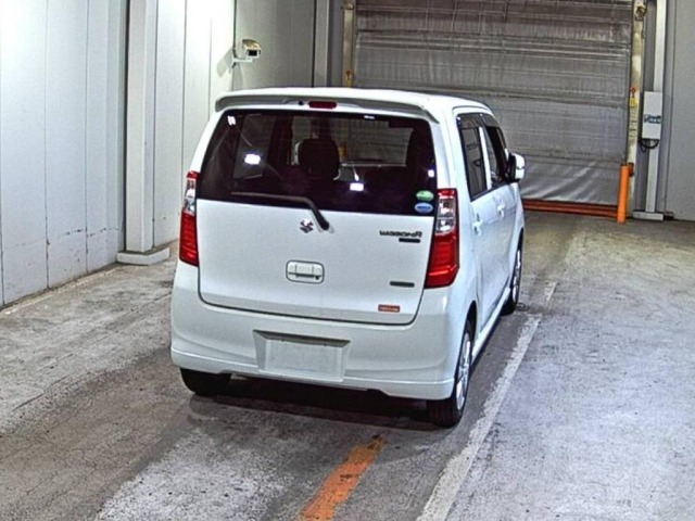 Suzuki WAGON R 2013 8272228-5