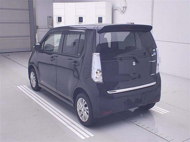 Suzuki WAGON R 2014 8272267-1
