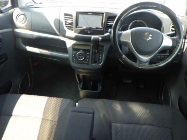 Suzuki WAGON R 2013 8272278-3