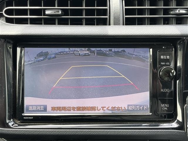 Toyota AQUA 2014 8274070-16