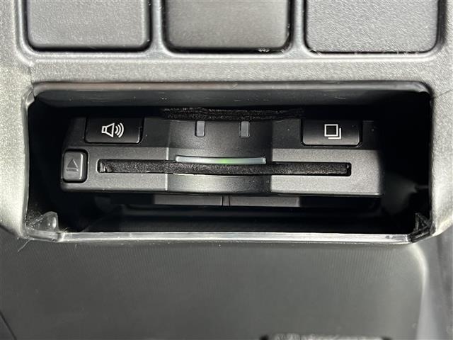 Toyota AQUA 2014 8274070-18