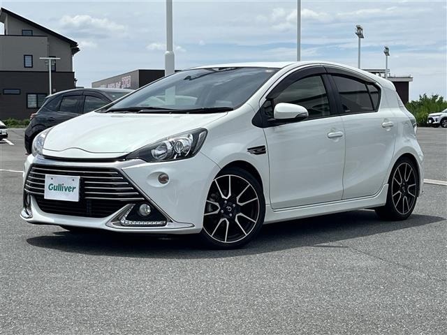 Toyota AQUA 2014 8274070-2