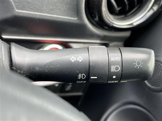 Toyota AQUA 2014 8274070-7