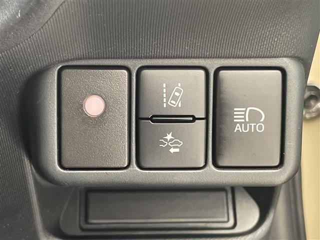 Toyota AQUA 2018 8274077-1