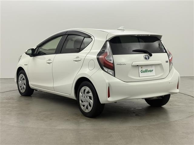 Toyota AQUA 2017 8274092-4