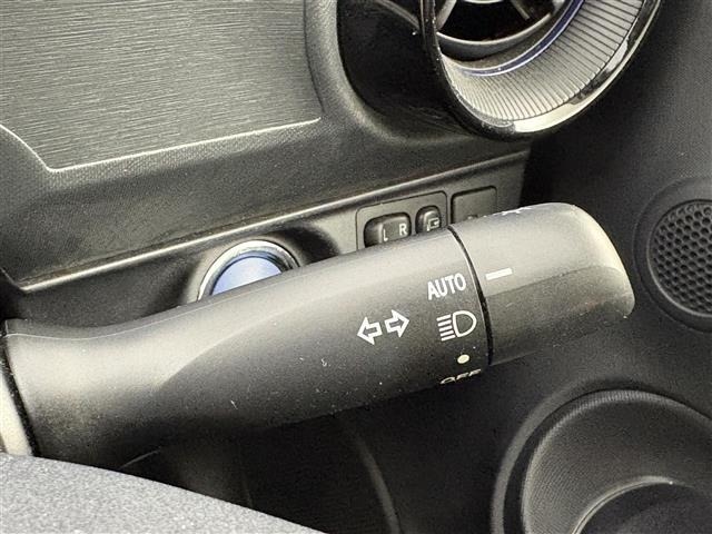 Toyota AQUA 2017 8274092-9