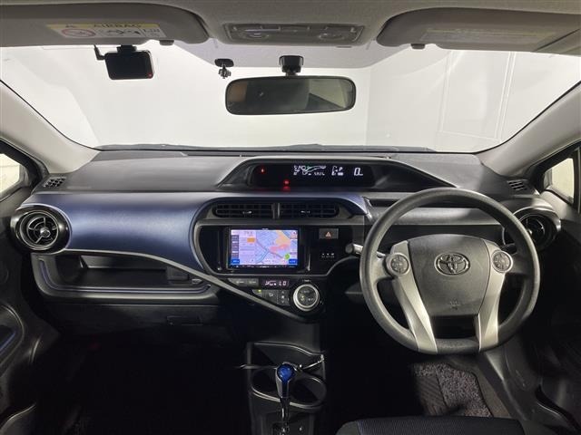 Toyota AQUA 2015 8274093-16