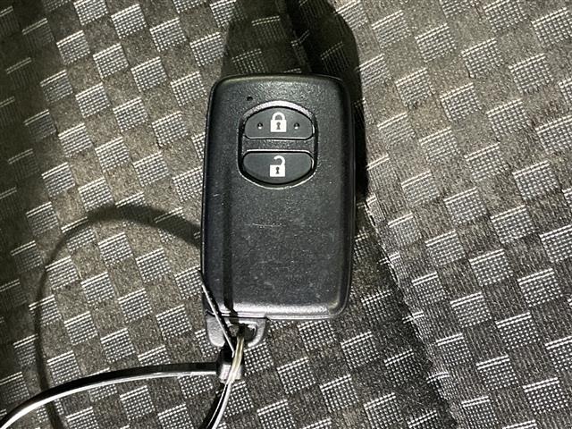 Toyota AQUA 2016 8274099-6