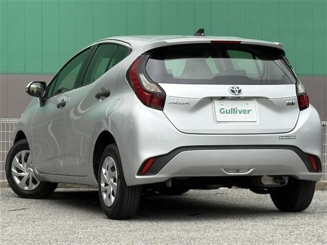 Toyota AQUA 2022 8274104-2